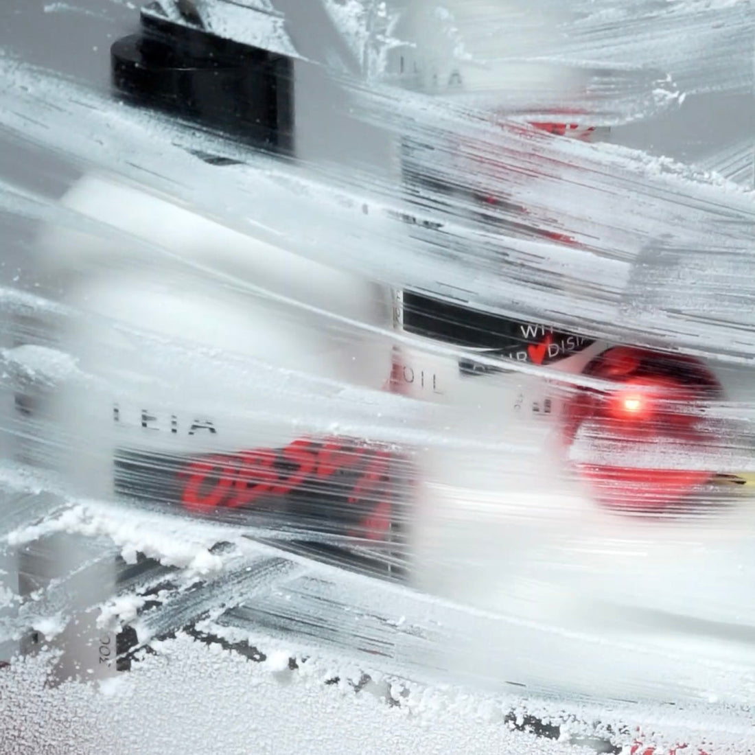 Зима і сухе волосся. Чому воно вередує і що з цим робити?